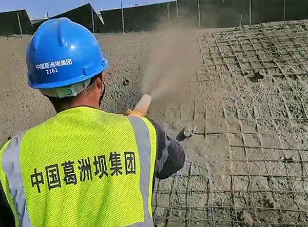 葛洲壩集團液壓濕噴機施工視頻